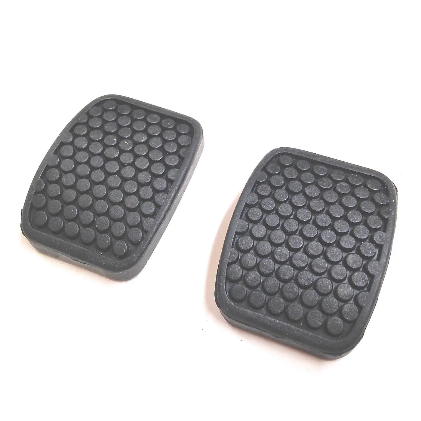 COVERS / PADS FOR CLUTCH / BRAKE PEDALS (OEM) – SAMURAI/SIDEKICK/TRACKER ’85-’95