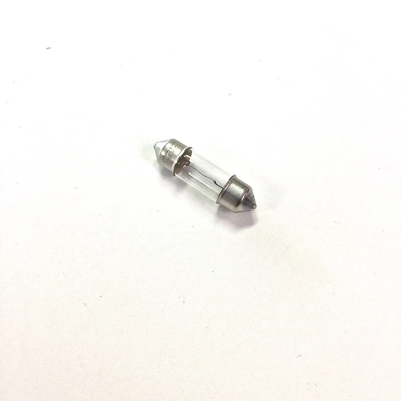 INTERIOR ROOM DOME LIGHT BULB (OEM) – SAMURAI ’85-’95