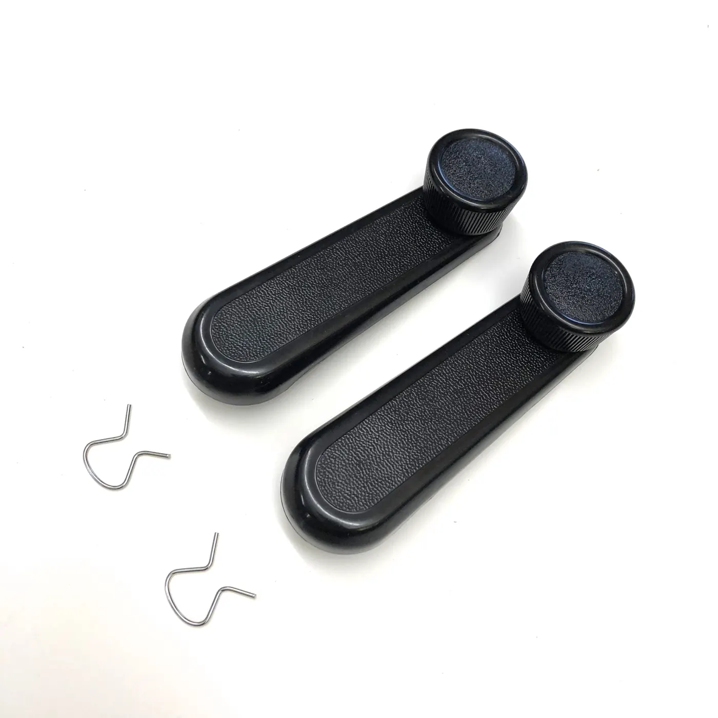 WINDOW REGULATOR HANDLES / BLACK – SAMURAI/SIDEKICK/TRACKER ’85-’98