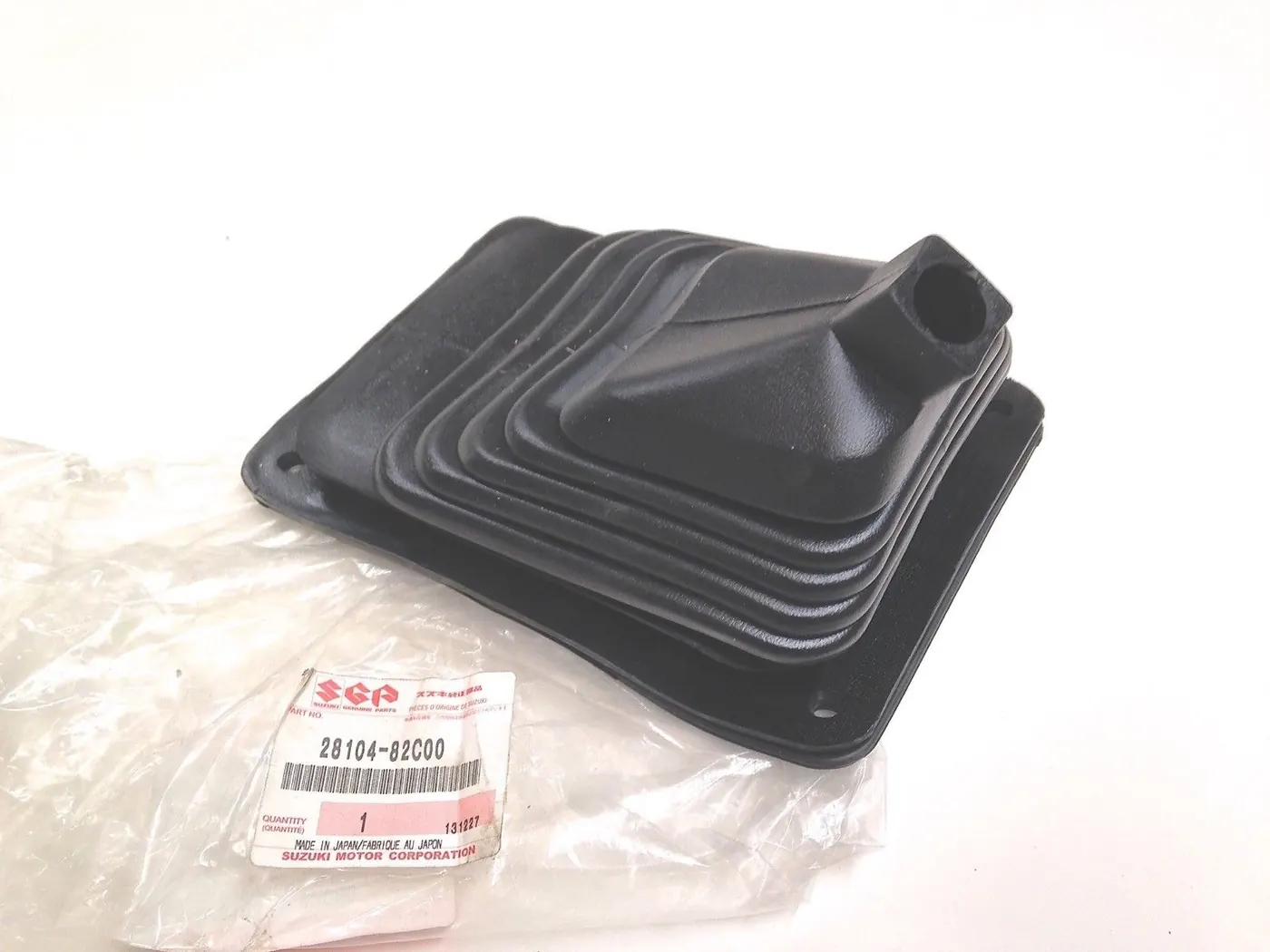 UPPER BOOT TRANSMISSION SHIFTER (OEM/SGP) – SAMURAI ’85-’95
