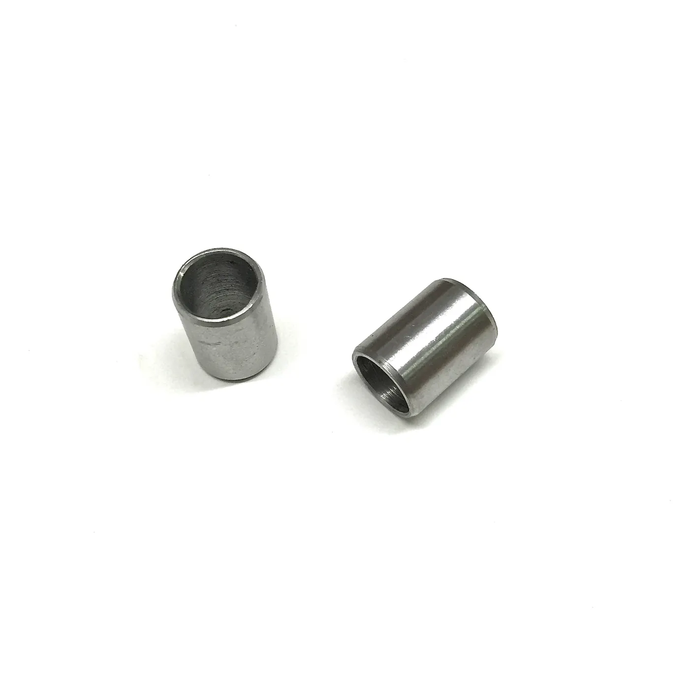 QTY 2 – TRANSMISSION CASE PINS (OEM) – SAMURAI ’85-’95