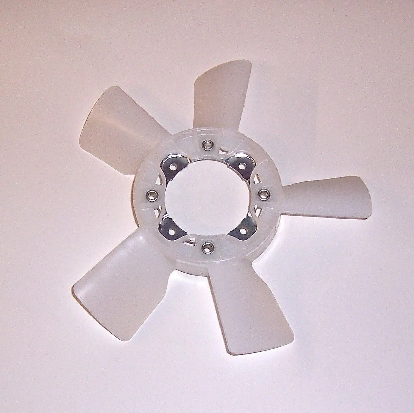COOLING FAN FOR RADIATOR (OEM/SGP)- SAMURAI/SIDEKICK/TRACKER ’85-’95 80′-98′
