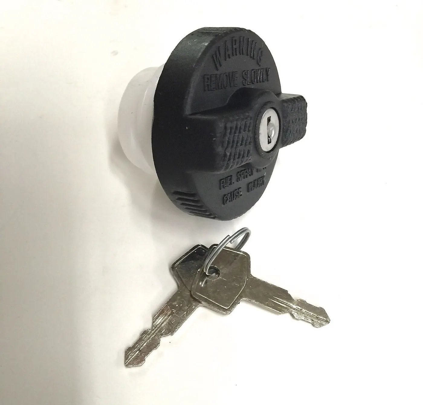 LOCKING GAS CAP SELF VENTING – SAMURAI/SIDEKICK/TRACKER ’85-’95
