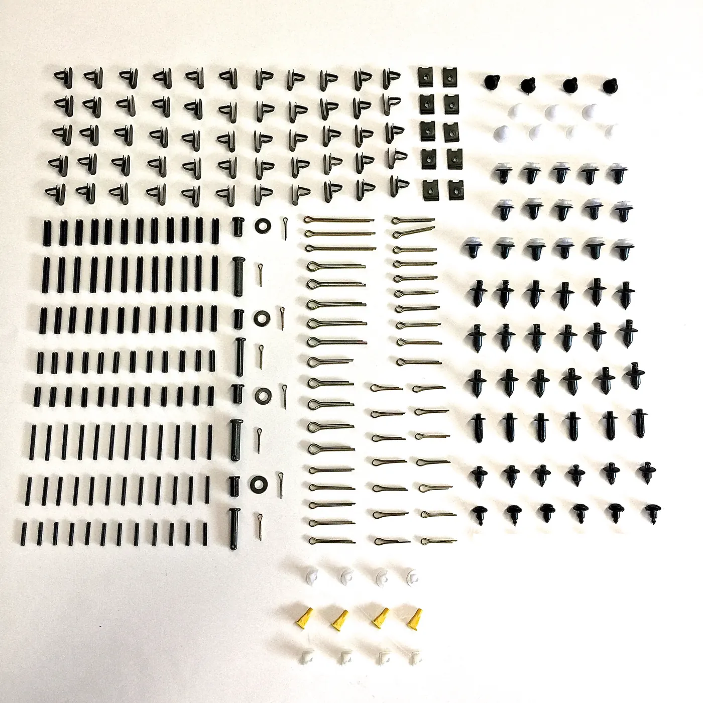 PIN / CLIP SET COTTER/GEAR BOX/CABLE/TRIM/DOOR/CARPET – SAMURAI ’85-’95