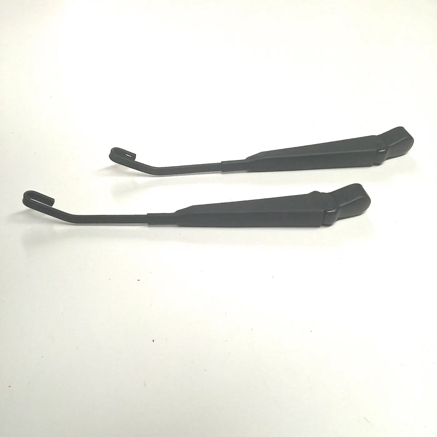 WINDSHIELD WIPER ARM ASSEMBLY SET / RHD (OEM) – SAMURAI ’85-’95