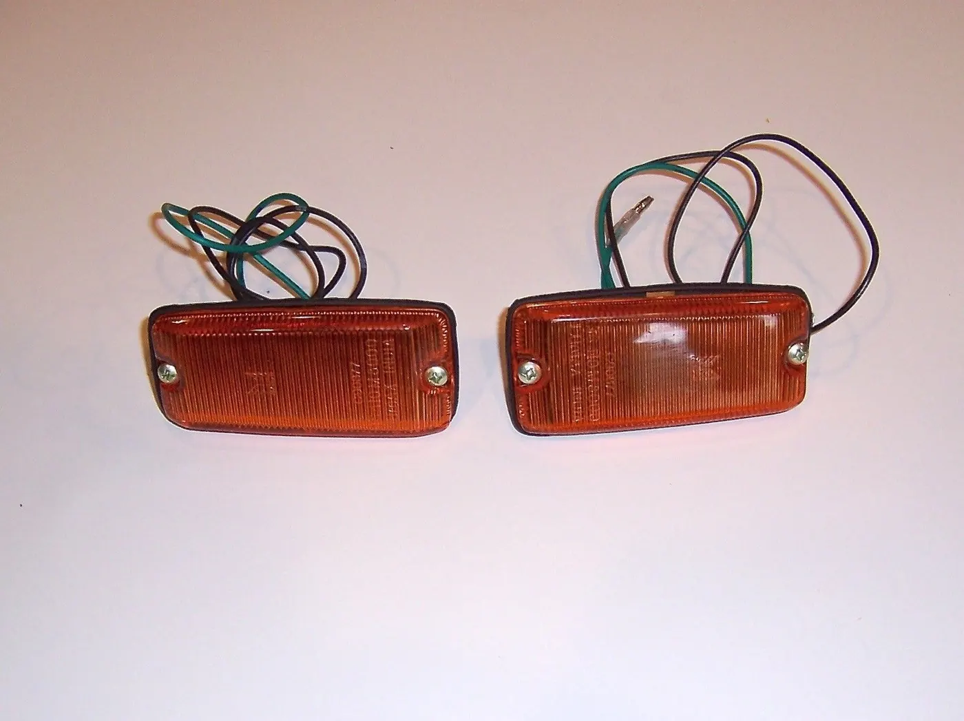 FRONT SIDE MARKER ASSEMBLIES / BOTH SIDES (OEM) – SAMURAI ’80-’95