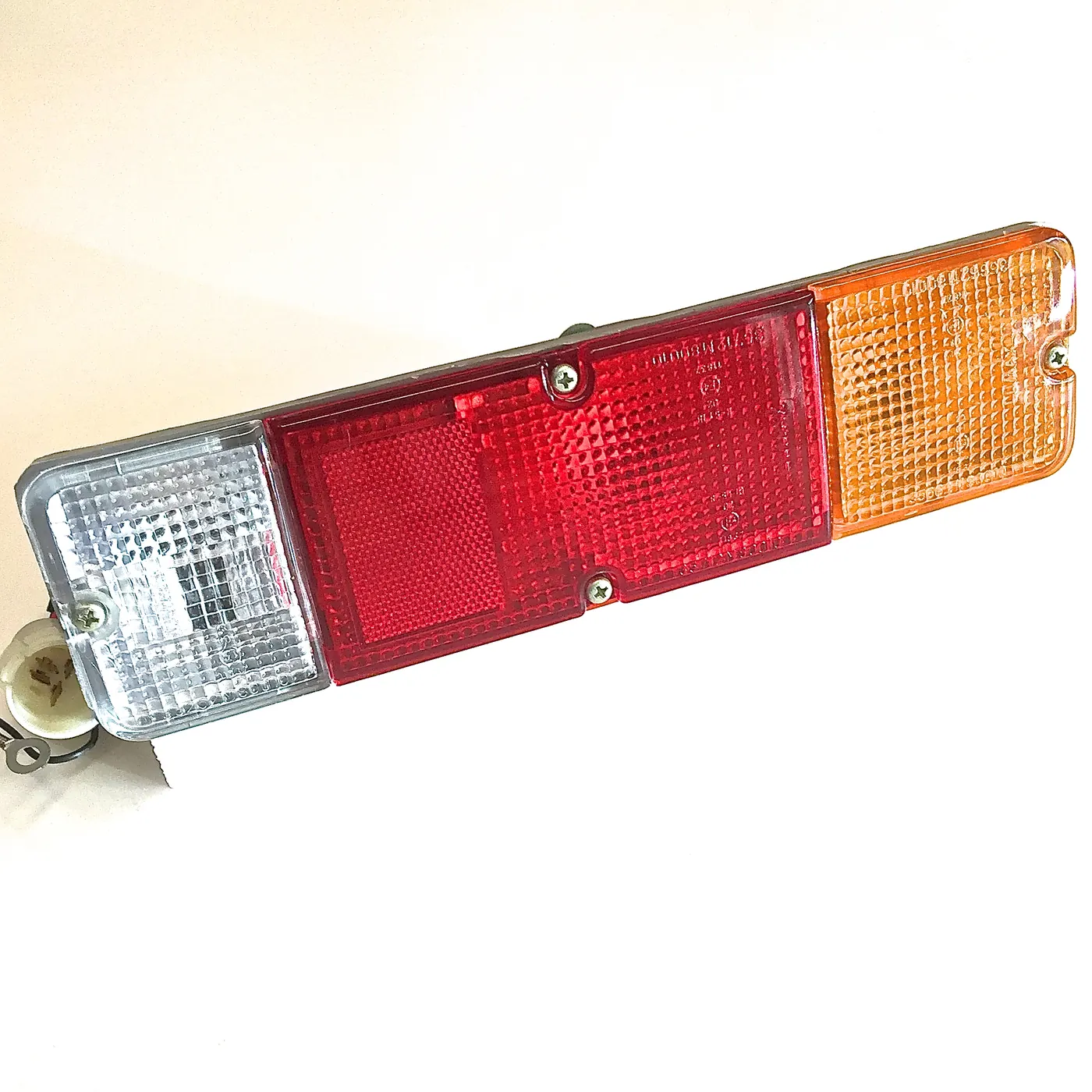 BRAKE LIGHT ASSEMBLY / PASSENGER (OEM) – SAMURAI ’80-’95