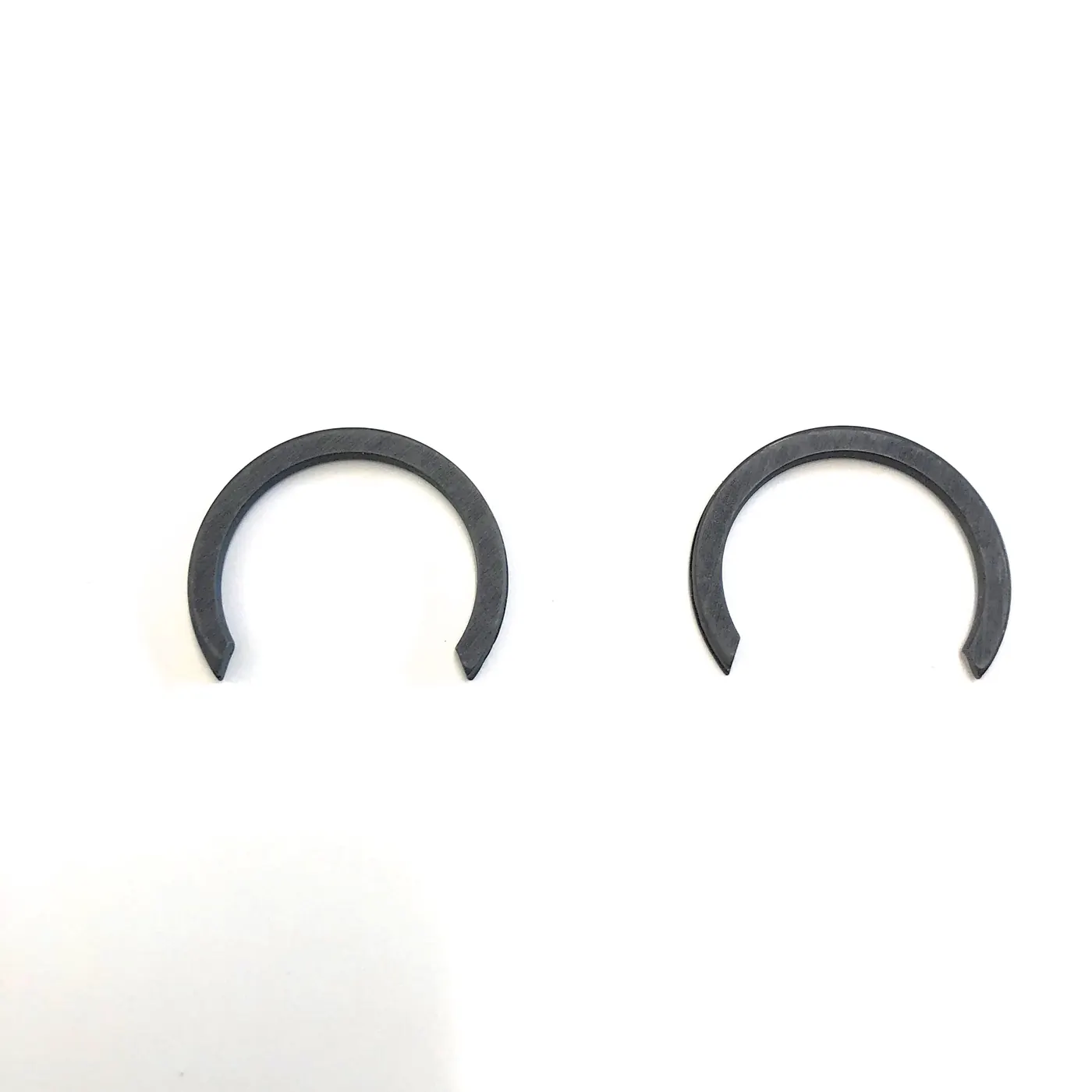 QTY 2 – FRONT AXLE C-CLIPS (OEM) – SAMURAI ’80-’95
