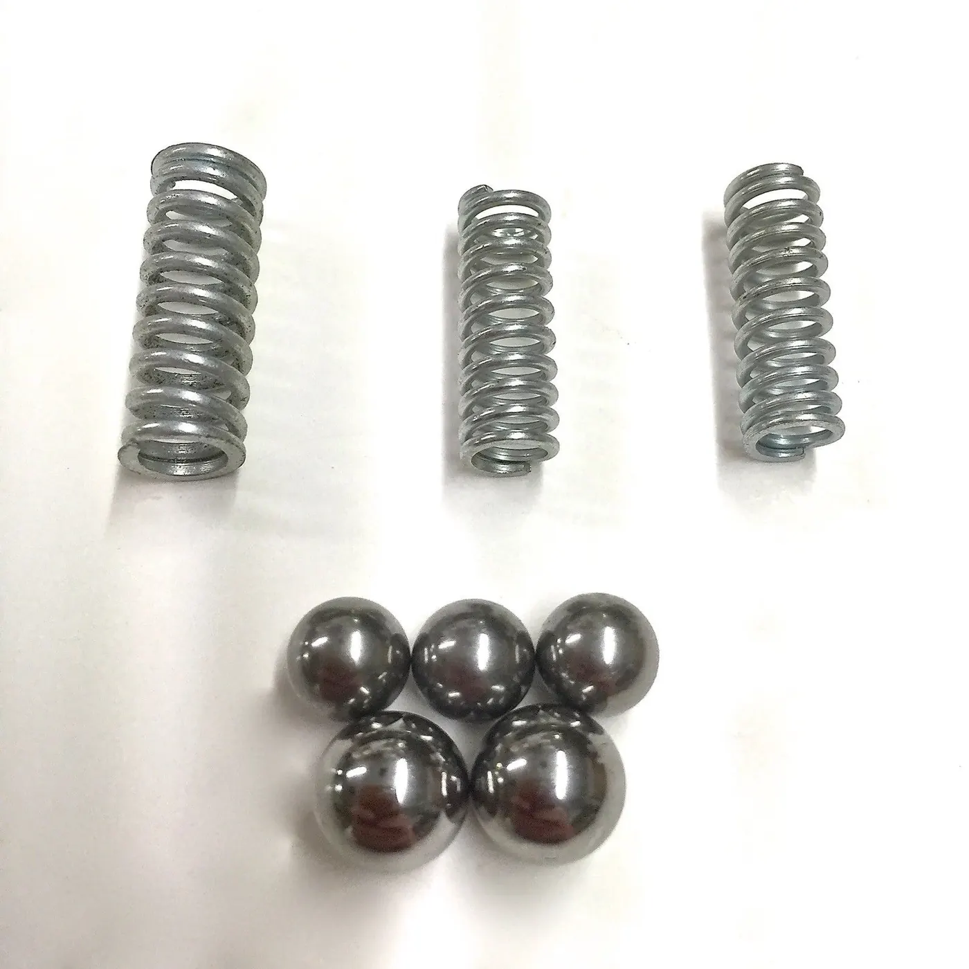 TRANSFER CASE SHIFTER BALL / SPRING – SAMURAI ’85-’95