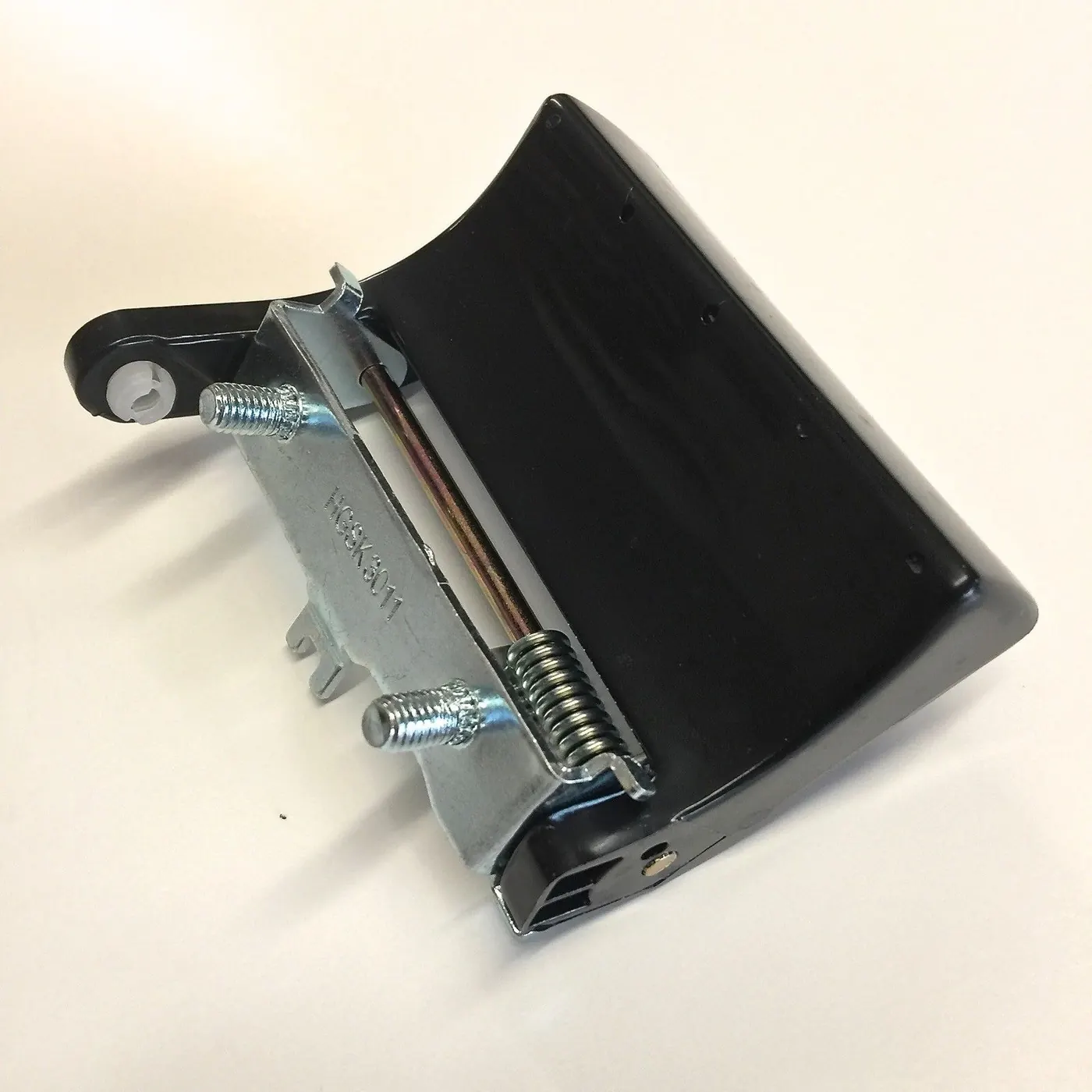REAR DOOR / TAILGATE / LIFTGATE HANDLE – SIDEKICK / GEO TRACKER 89′-98′